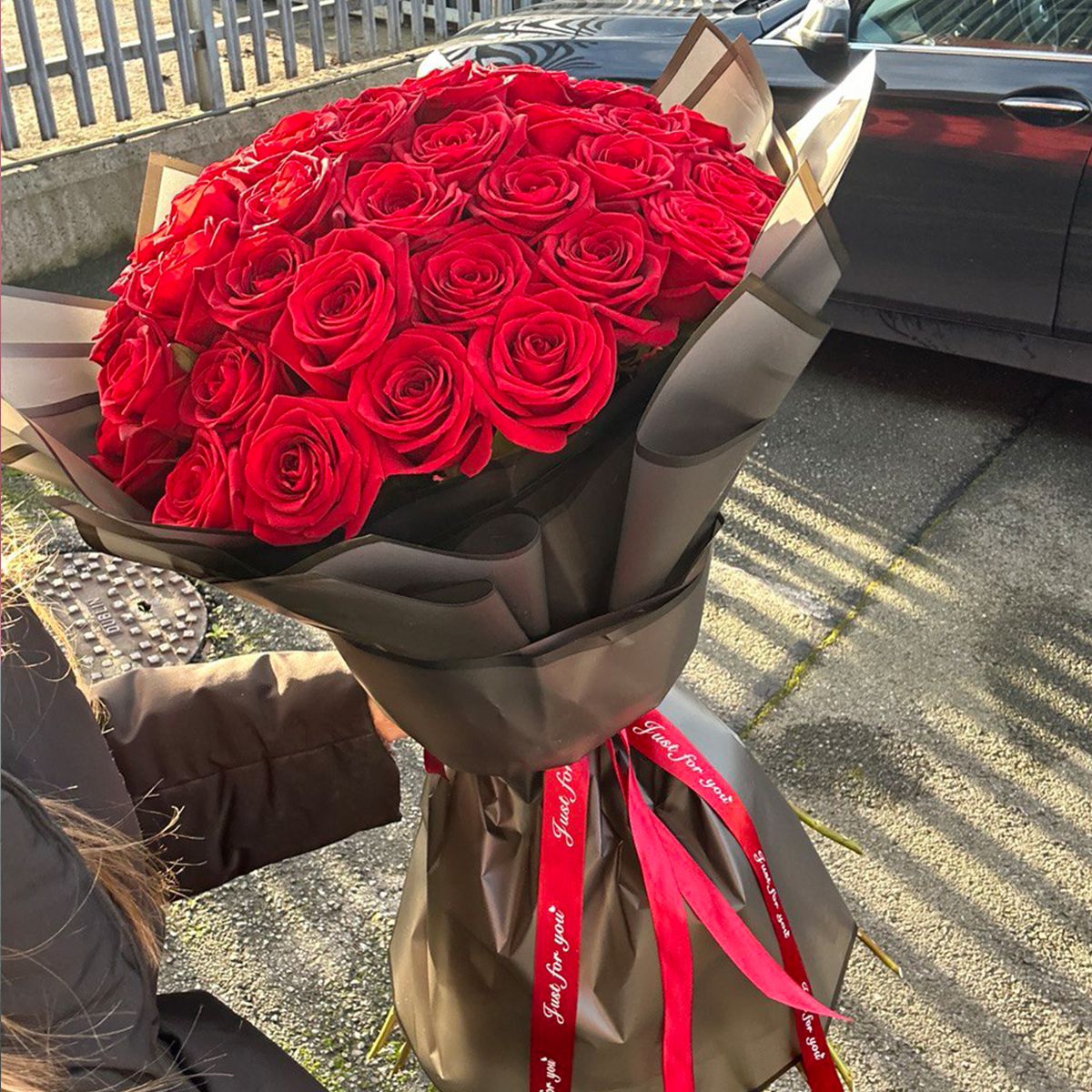 Deluxe 50 Red Roses