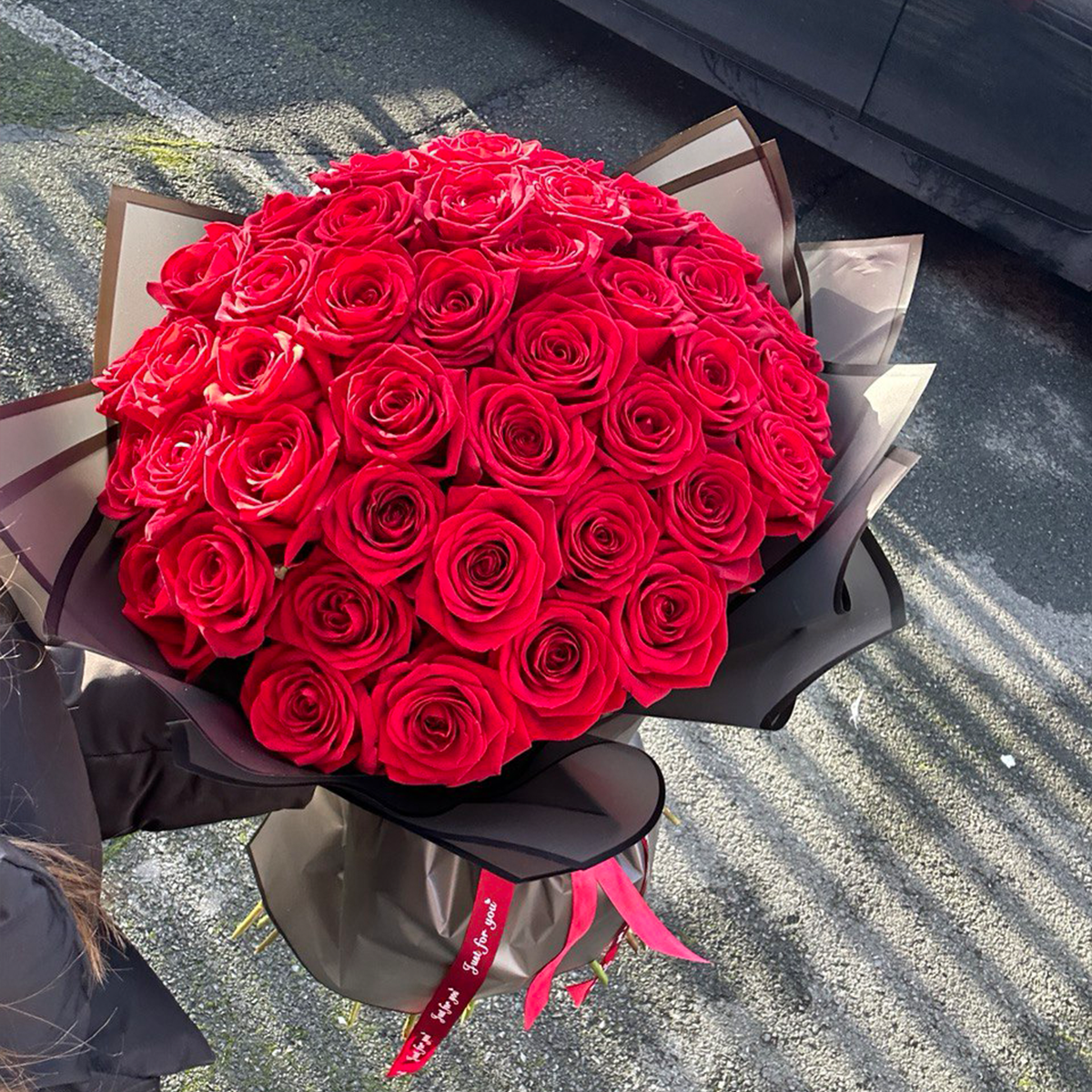 Deluxe 50 Red Roses